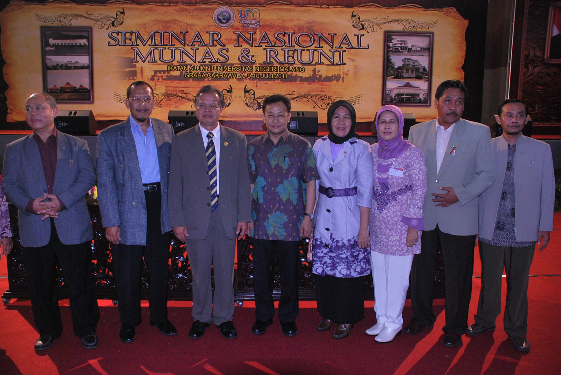 FOTO SEMNAS, MUNAS, DAN REUNI AKBAR IKA UM TAHUN 2011