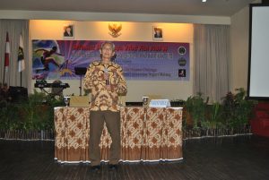 SAMBUTAN DOSEN SENIOR P. KOESNADI